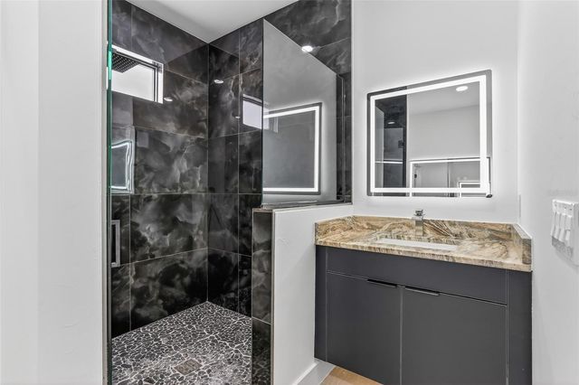 425 ELLINGTON STREET, Port Charlotte, FL 33953