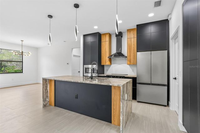 425 ELLINGTON STREET, Port Charlotte, FL 33953