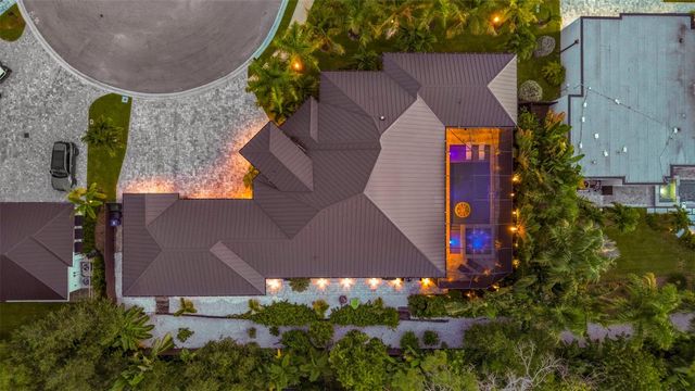 2462 MISSARA LANE, Sarasota, FL 34231