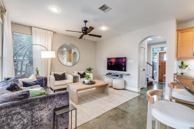 1318 Newning Ave C, Austin, TX 78704