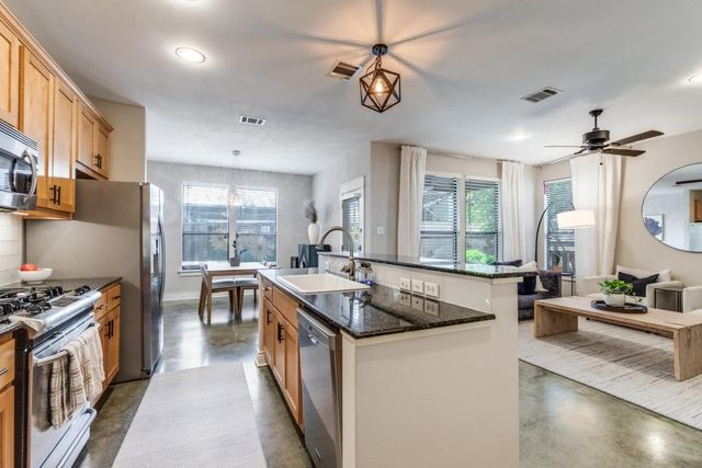 1318 Newning Ave C, Austin, TX 78704