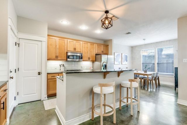 1318 Newning Ave C, Austin, TX 78704