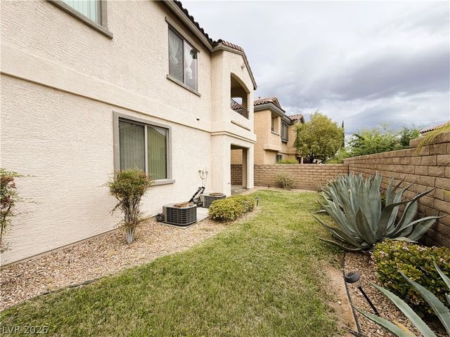 11833 Arenoso Drive, Las Vegas, NV 89138