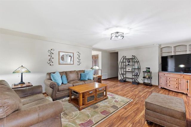 3330 Delaware Avenue, Joplin, MO 64804