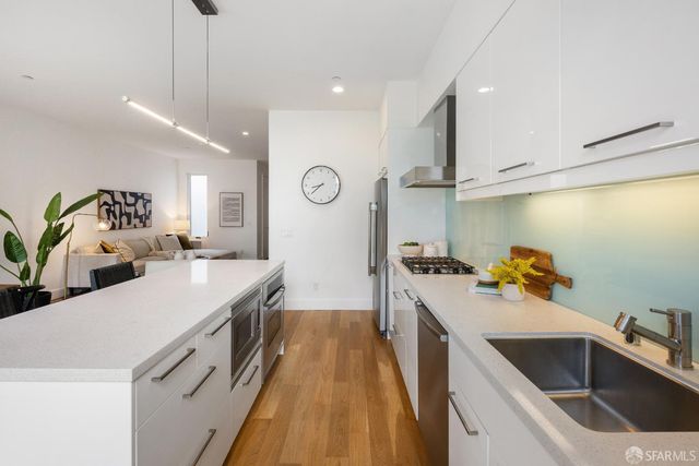 2376 Folsom Street, San Francisco, CA 94110