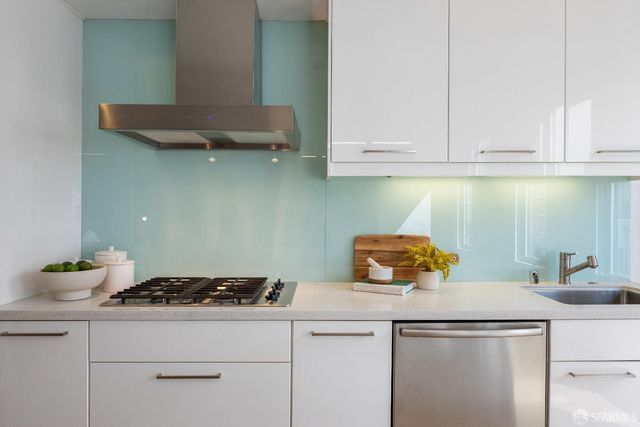 2376 Folsom Street, San Francisco, CA 94110