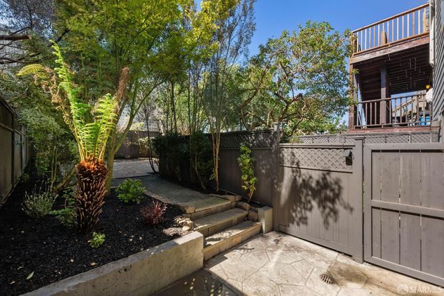 2376 Folsom Street, San Francisco, CA 94110