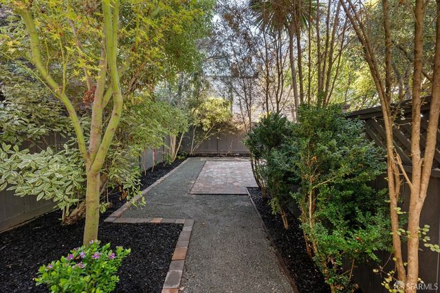 2376 Folsom Street, San Francisco, CA 94110