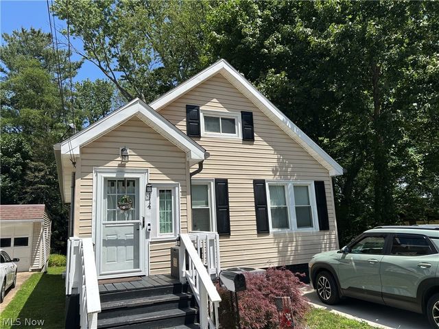 114 Grandview Avenue, Conneaut, OH 44030