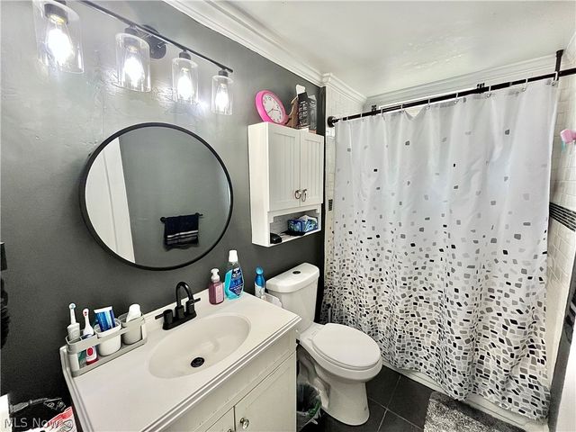 114 Grandview Avenue, Conneaut, OH 44030