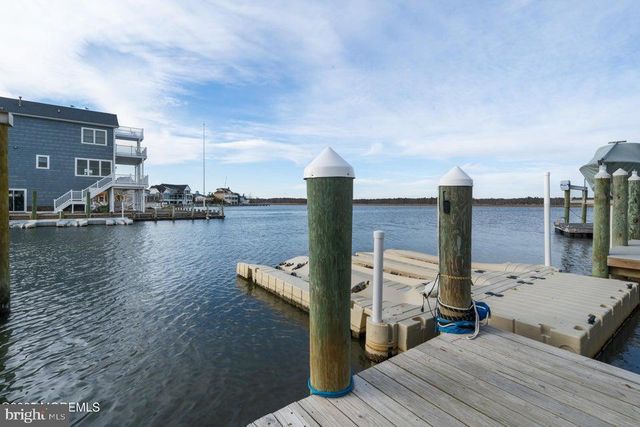 1407 HILO BAY DR, Forked River, NJ 08731