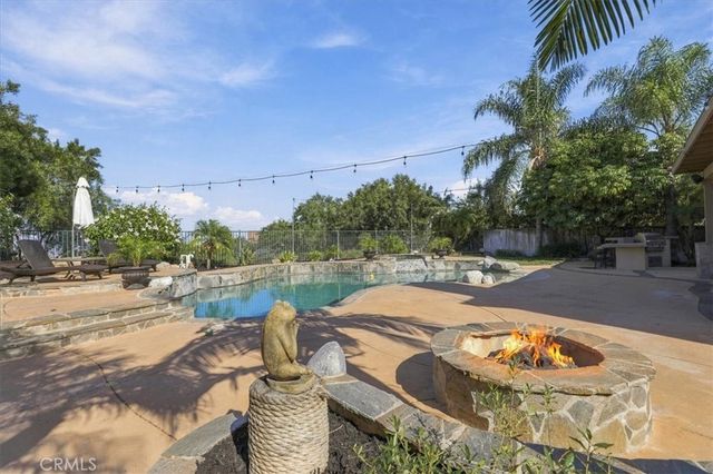1479 Clearview Circle, Corona, CA 92882