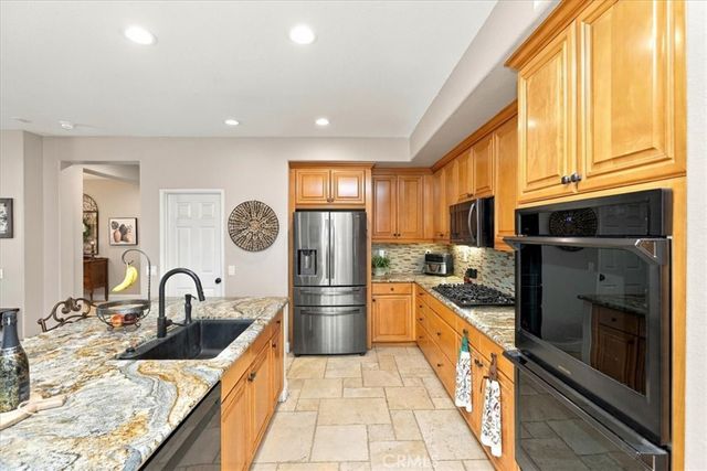 1479 Clearview Circle, Corona, CA 92882