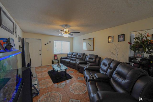 569 W Ramona St, Somerton, AZ 85350