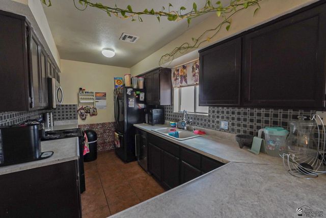 569 W Ramona St, Somerton, AZ 85350