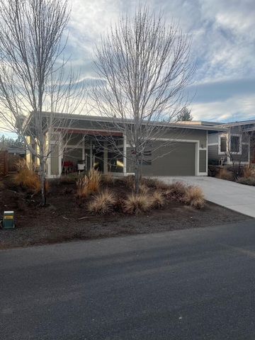 2233 NW Deschutes Place, Bend, OR 97703