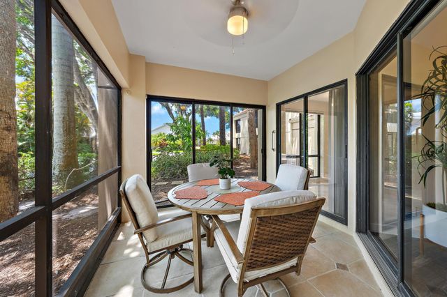 111 Waterview Drive 1110, Palm Beach Gardens, FL 33418