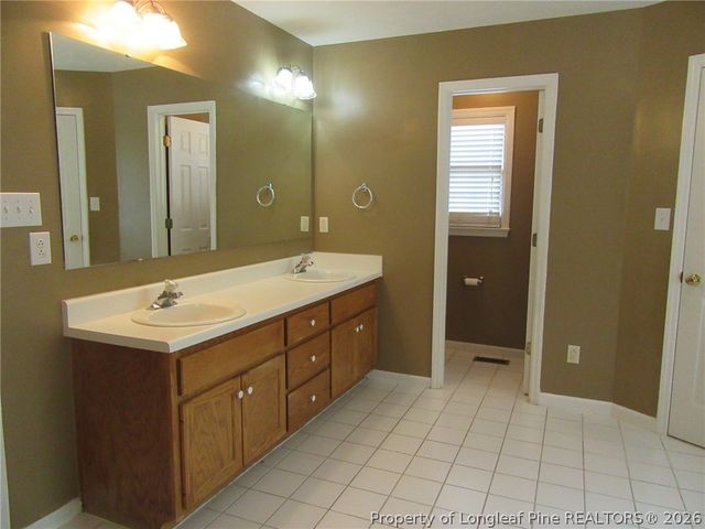 6720 Jacobs Creek Circle, Fayetteville, NC 28306