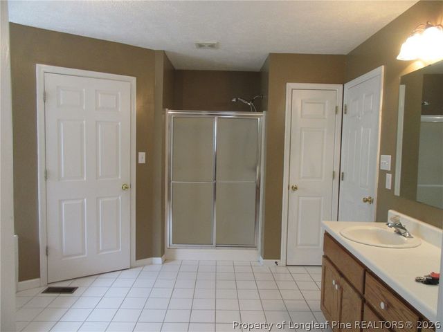 6720 Jacobs Creek Circle, Fayetteville, NC 28306