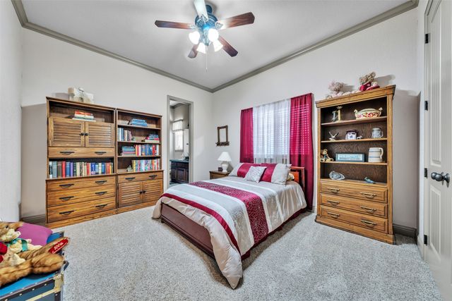 2717 S Shady Lane, Arlington, TX 76001