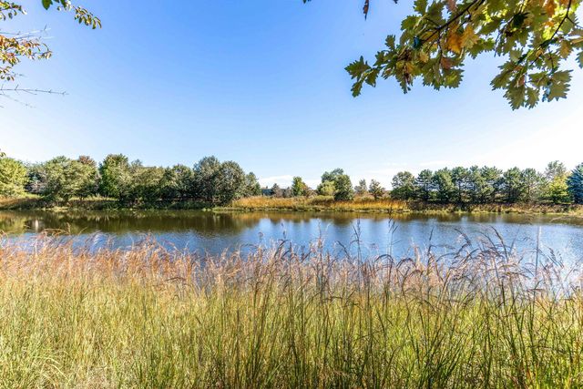 1871 Crenshaw Circle, Vernon Hills, IL 60061