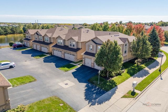 1871 Crenshaw Circle, Vernon Hills, IL 60061
