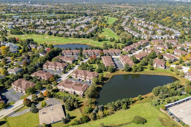 1871 Crenshaw Circle, Vernon Hills, IL 60061