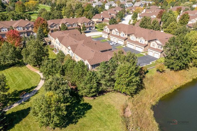 1871 Crenshaw Circle, Vernon Hills, IL 60061