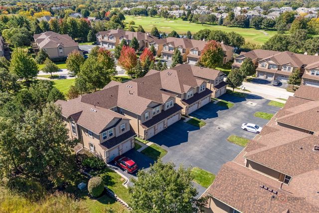 1871 Crenshaw Circle, Vernon Hills, IL 60061