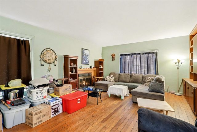 412 W Front Street, Burr Oak, MI 49030