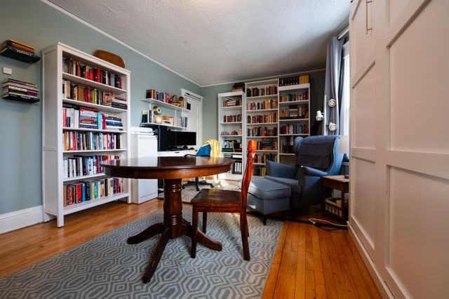 865 St Clair Avenue, Saint Paul, MN 55105