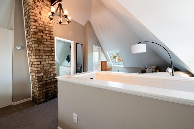 865 St Clair Avenue, Saint Paul, MN 55105