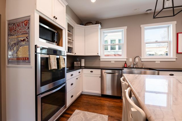 865 St Clair Avenue, Saint Paul, MN 55105