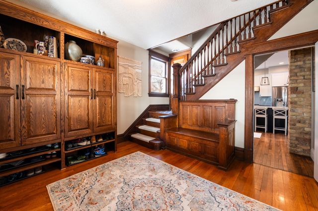 865 St Clair Avenue, Saint Paul, MN 55105