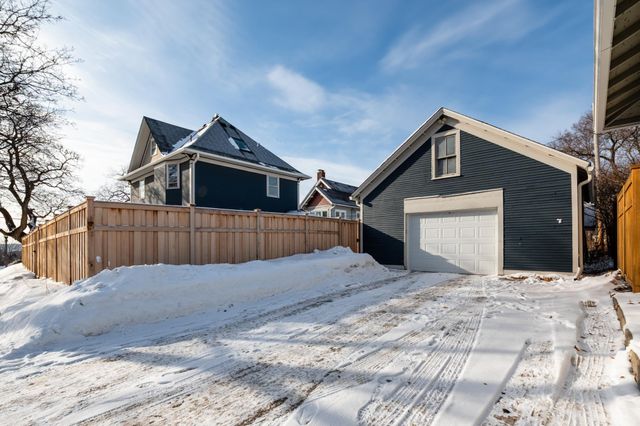 865 St Clair Avenue, Saint Paul, MN 55105