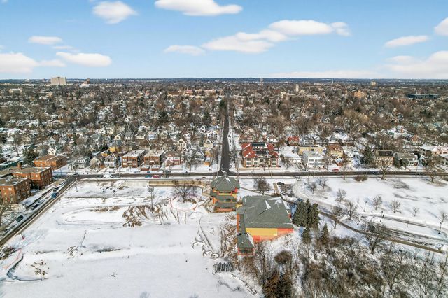 865 St Clair Avenue, Saint Paul, MN 55105