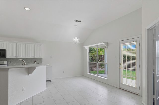 6801 Descanso Gardens Drive, Fort Worth, TX 76132