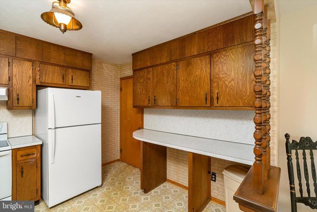 281 WINDSOR RD, Hightstown, NJ 08520