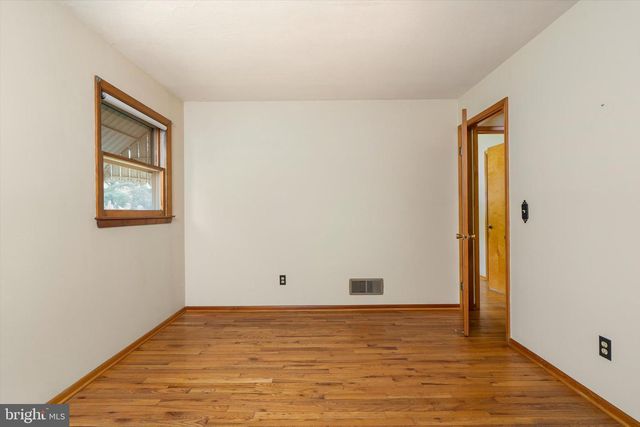 281 WINDSOR RD, Hightstown, NJ 08520