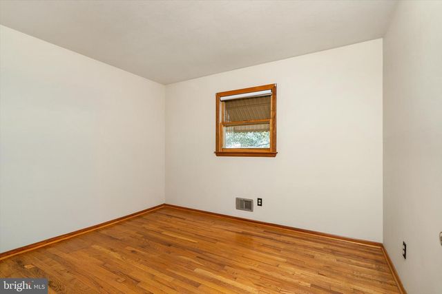 281 WINDSOR RD, Hightstown, NJ 08520