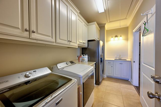142 South Sugarfield Drive, Thibodaux, LA 70301