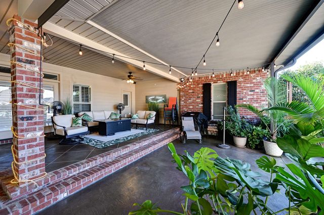 142 South Sugarfield Drive, Thibodaux, LA 70301