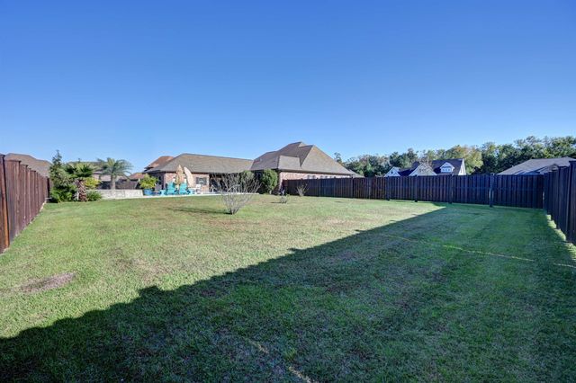 142 South Sugarfield Drive, Thibodaux, LA 70301
