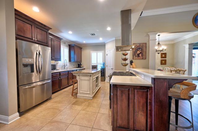 142 South Sugarfield Drive, Thibodaux, LA 70301