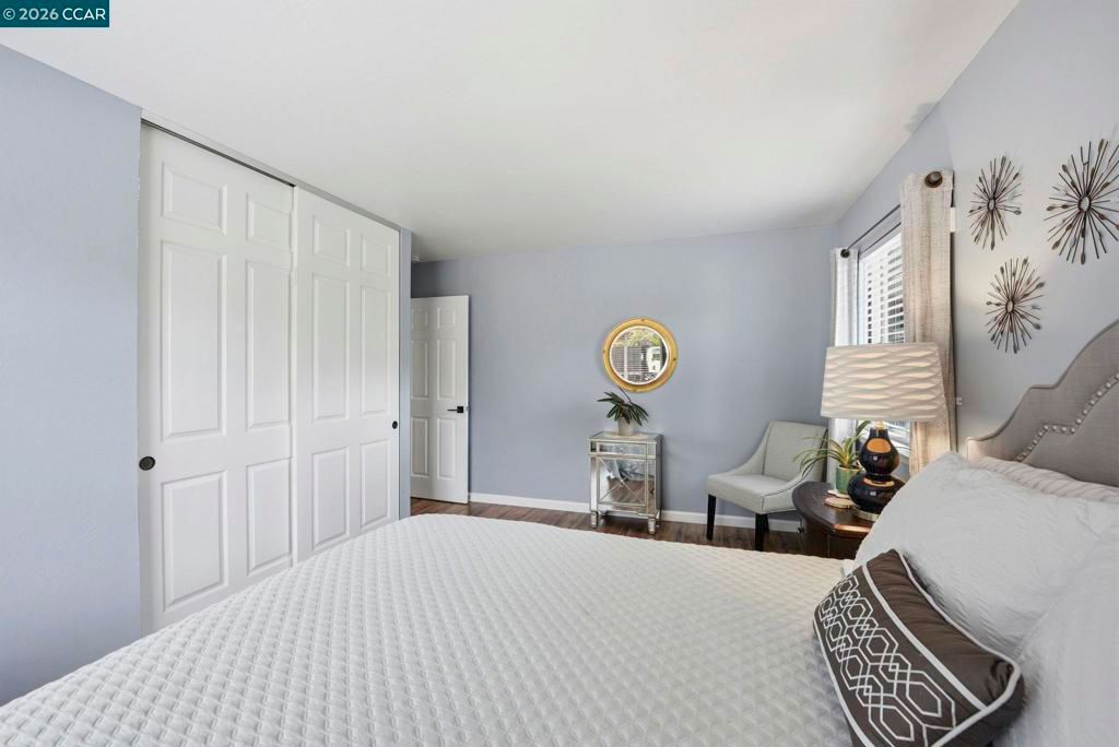 Image 32 of property listing at 10570 Englewood Dr, Oakland, CA 94605