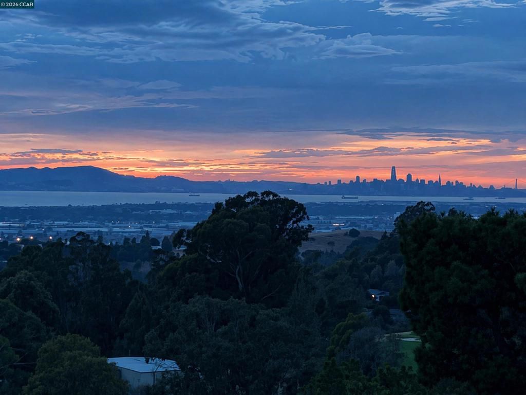 Image 57 of property listing at 10570 Englewood Dr, Oakland, CA 94605