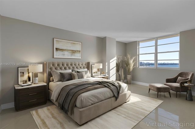 300 Bayview Dr PH-06, Sunny Isles Beach, FL 33160