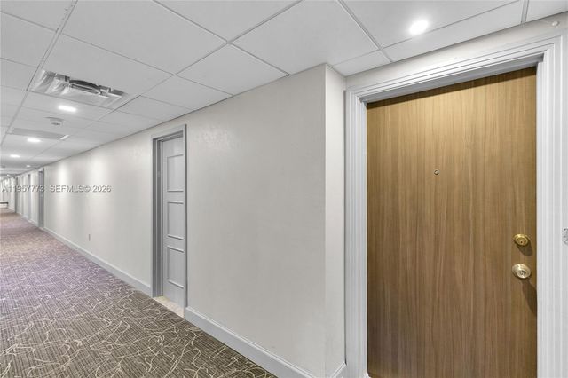 300 Bayview Dr PH-06, Sunny Isles Beach, FL 33160