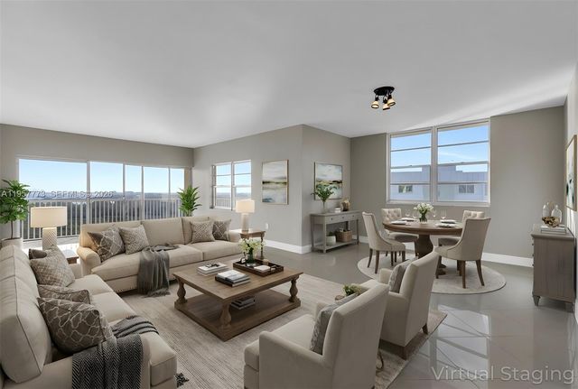 300 Bayview Dr PH-06, Sunny Isles Beach, FL 33160