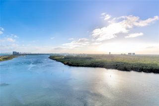 300 Bayview Dr PH-06, Sunny Isles Beach, FL 33160